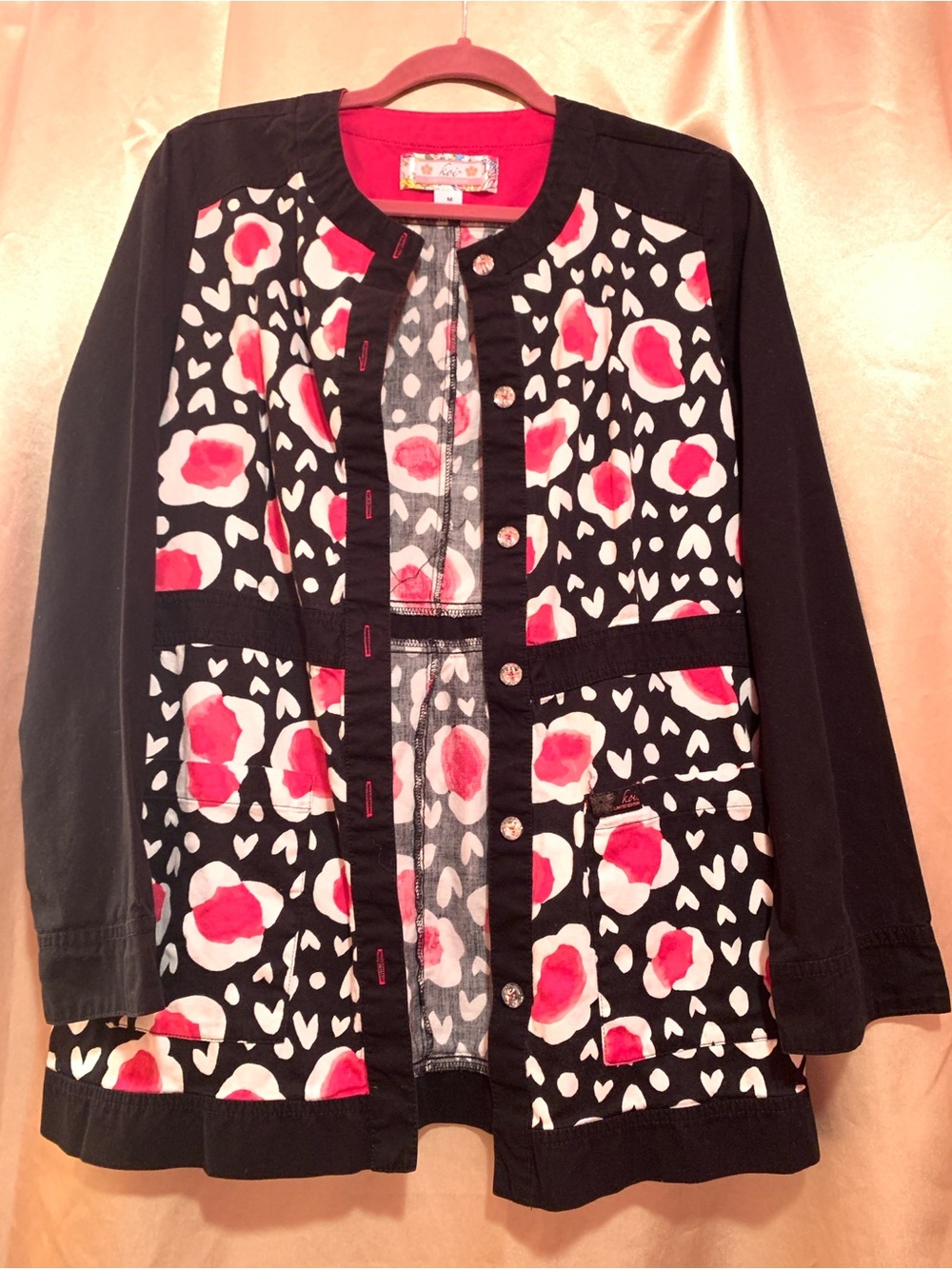 koi ❤️Hot Pink Floral-Trim Scrub Top long sleeve or jacket ❤️❤️❤️❤️❤️